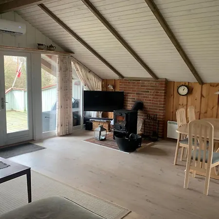 Bernadine - 400m From The Sea By Interhome *