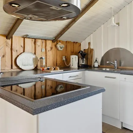 Bernadine - 400m From The Sea By Interhome Prázdninový dům